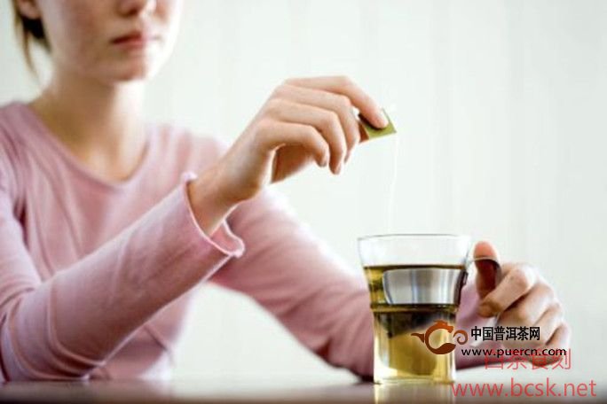 女性喝白茶有哪些好处和坏处